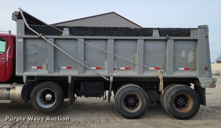 image for item DZ6708 2000 Mack RB688S dump truck