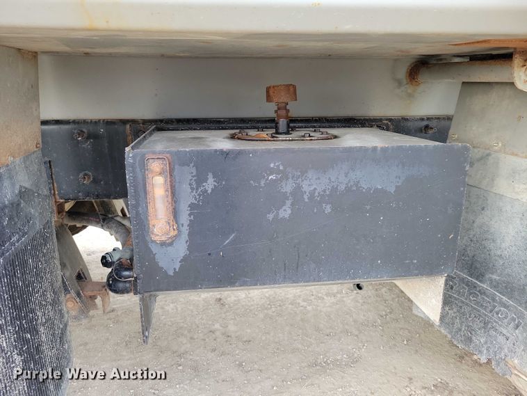 image for item DZ6708 2000 Mack RB688S dump truck