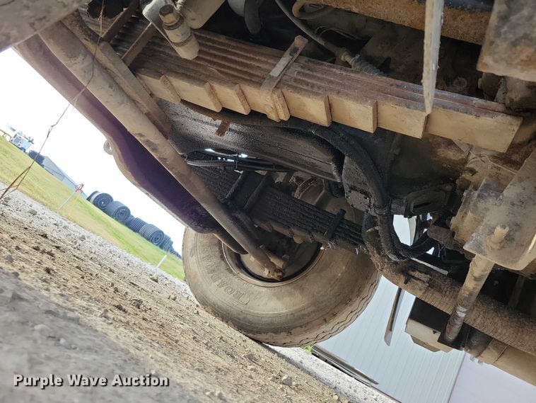 image for item DZ6708 2000 Mack RB688S dump truck