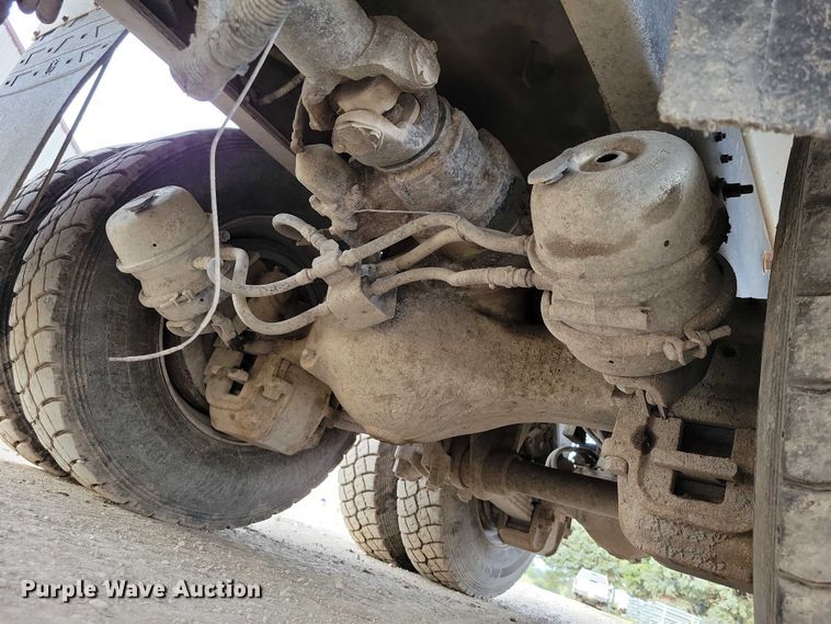 image for item DZ6708 2000 Mack RB688S dump truck