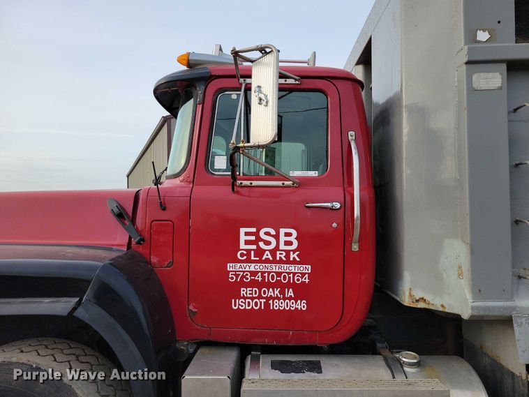 image for item DZ6708 2000 Mack RB688S dump truck