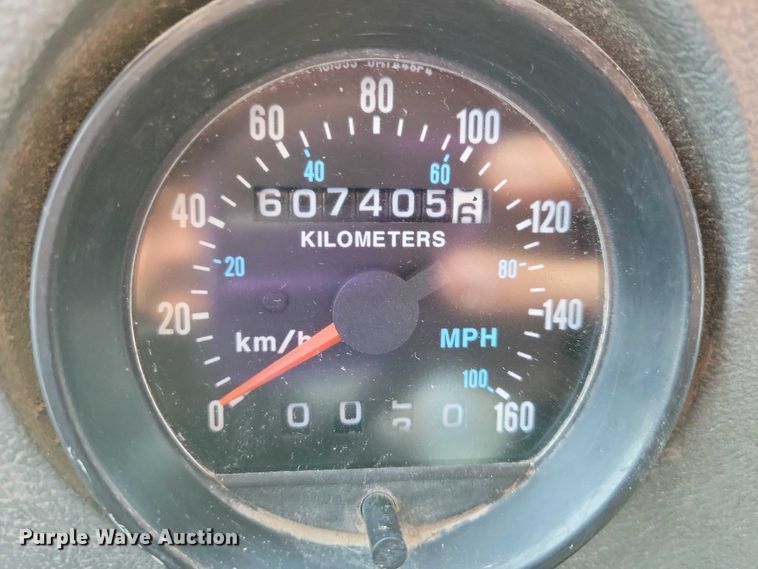 image for item DZ6708 2000 Mack RB688S dump truck