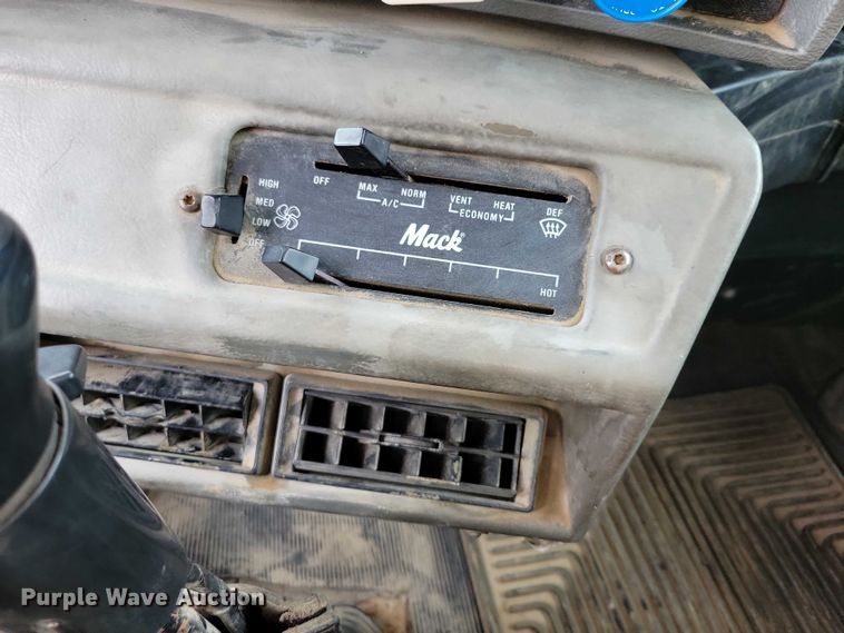 image for item DZ6708 2000 Mack RB688S dump truck