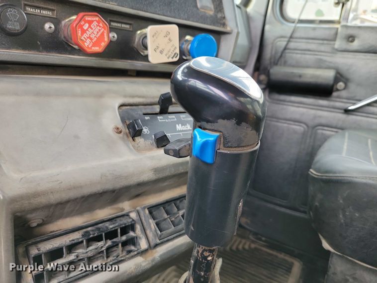 image for item DZ6708 2000 Mack RB688S dump truck