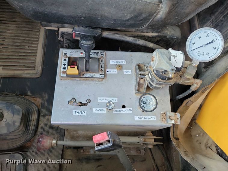 image for item DZ6708 2000 Mack RB688S dump truck