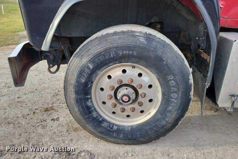 image for item DZ6708 2000 Mack RB688S dump truck