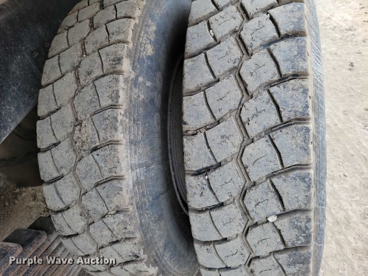 image for item DZ6708 2000 Mack RB688S dump truck