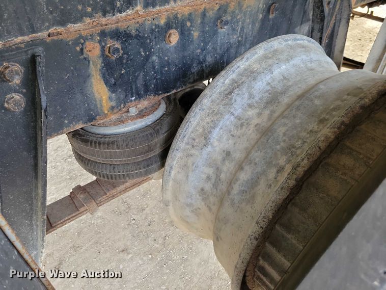 image for item DZ6708 2000 Mack RB688S dump truck