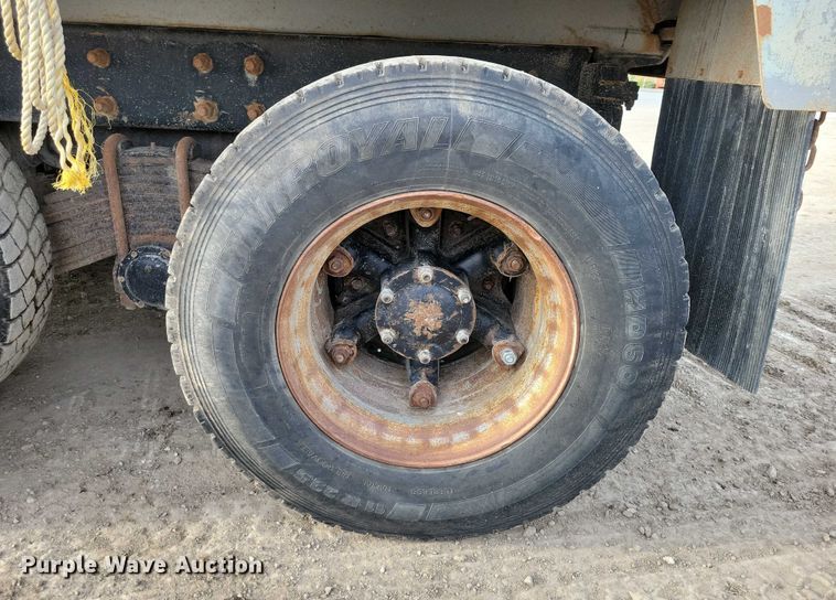 image for item DZ6708 2000 Mack RB688S dump truck