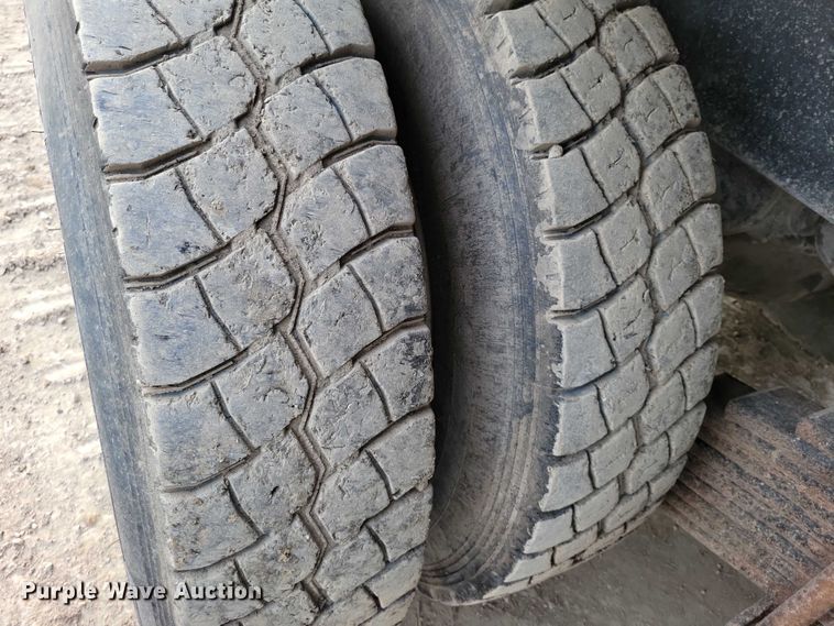 image for item DZ6708 2000 Mack RB688S dump truck