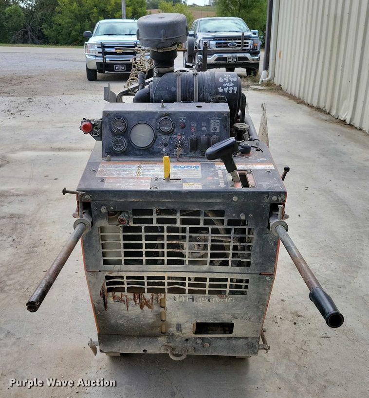 image for item DZ6722 2007 Husqvarna FS4800D concrete saw