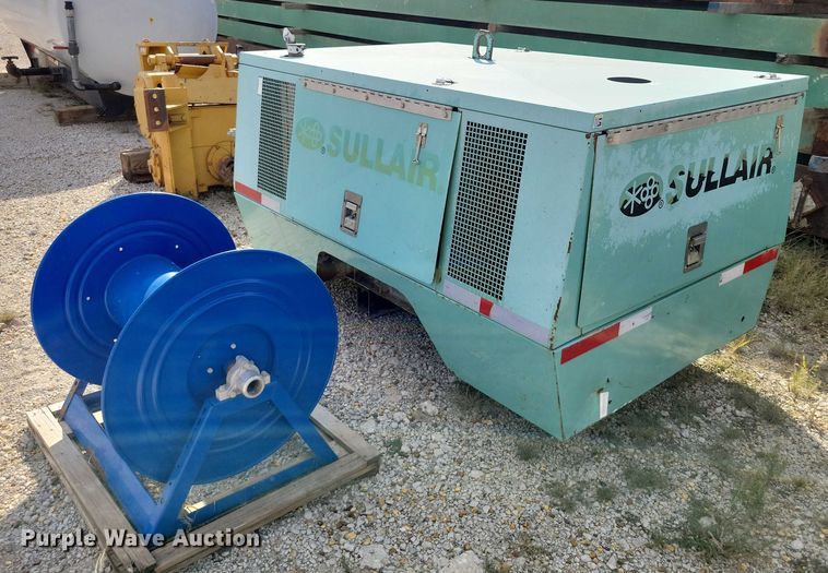 image for item DZ6724 Sullair 185 DPQ JD air compressor