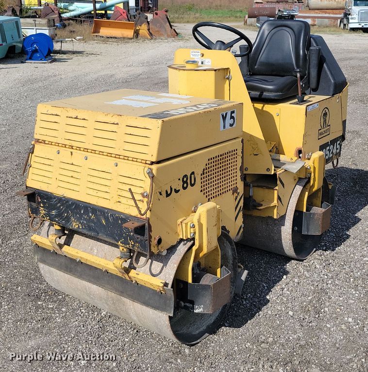 image for item DZ6725 Wacker Nuson RD880V double drum vibratory roller