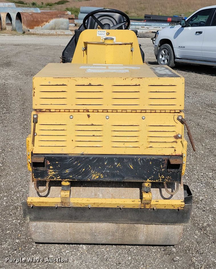 image for item DZ6725 Wacker Nuson RD880V double drum vibratory roller