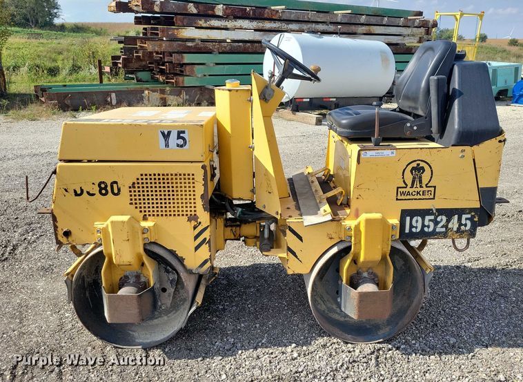 image for item DZ6725 Wacker Nuson RD880V double drum vibratory roller