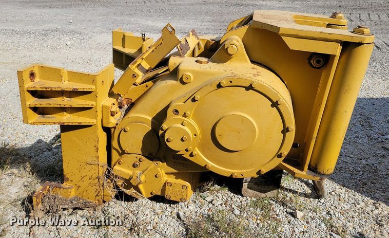 image for item DZ6727 Caterpillar D6R winch