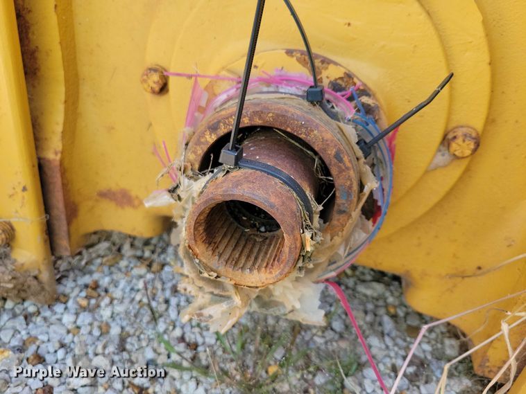 image for item DZ6727 Caterpillar D6R winch