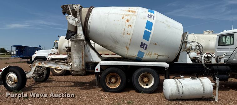 image for item DZ8830 1999 Mack RD690S ready mix truck