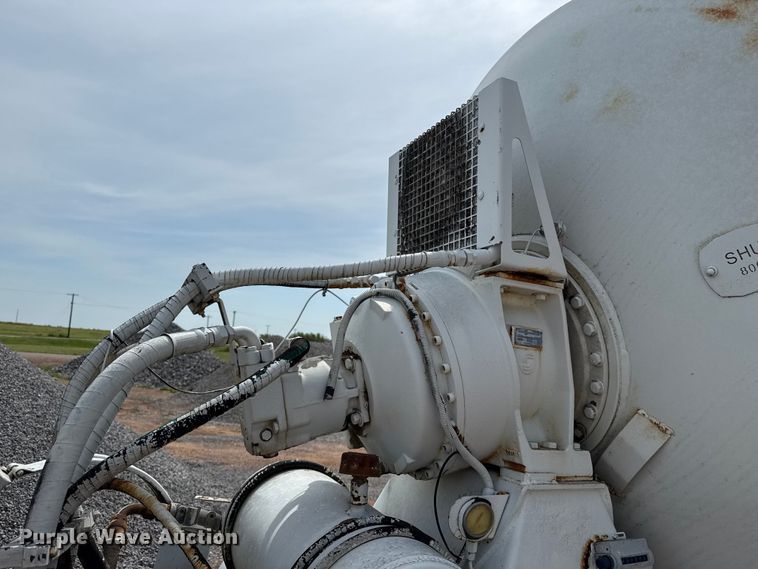 image for item DZ8830 1999 Mack RD690S ready mix truck