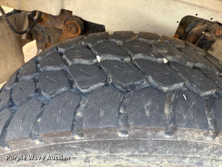 image for item DZ8830 1999 Mack RD690S ready mix truck