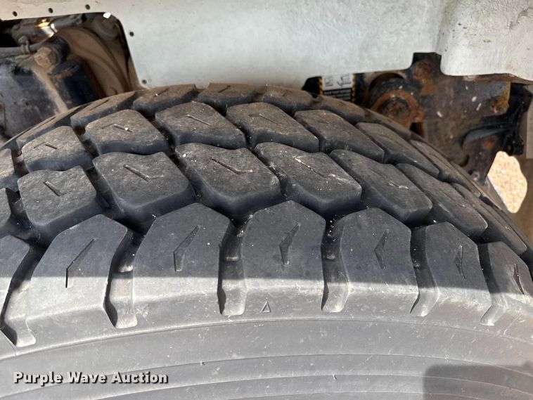 image for item DZ8830 1999 Mack RD690S ready mix truck