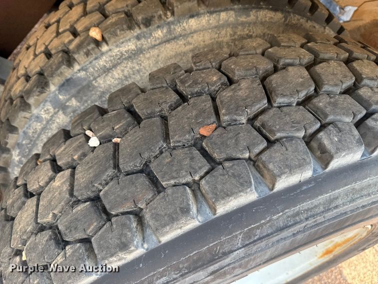 image for item DZ8830 1999 Mack RD690S ready mix truck