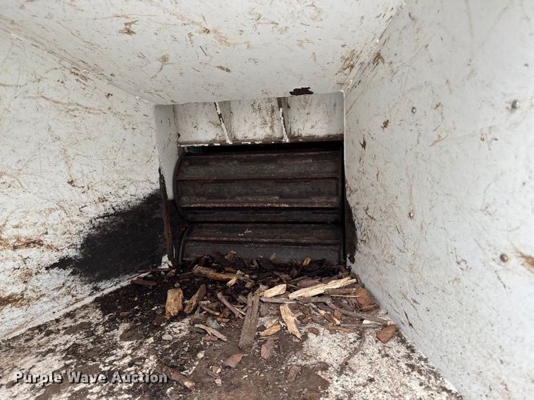 image for item EA1884 Altec DC1317 wood chipper