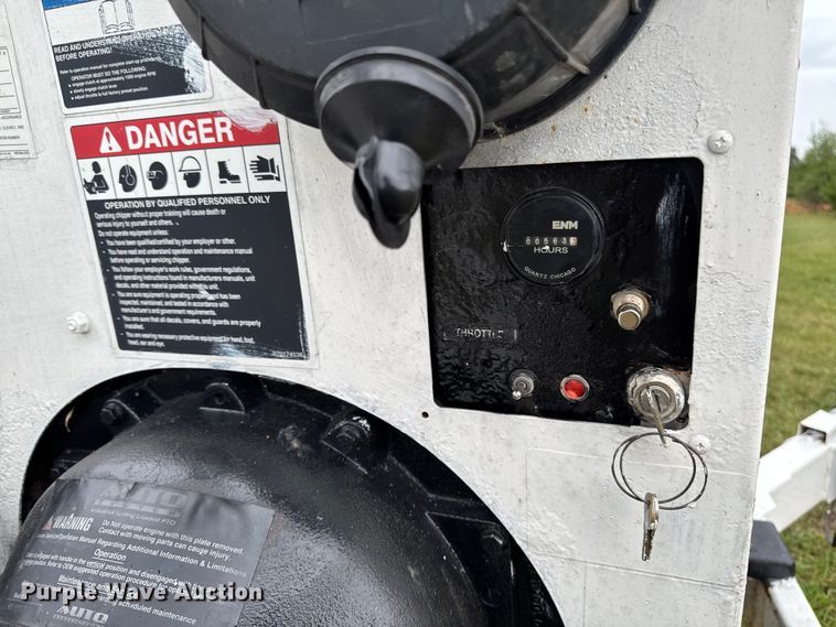 image for item EA1884 Altec DC1317 wood chipper