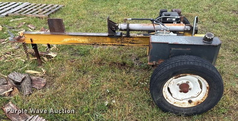 image for item EA1885 Log splitter