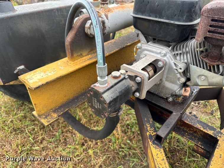 image for item EA1885 Log splitter