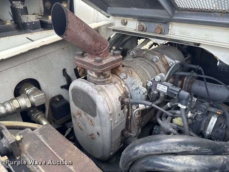 image for item EA1887 2014 Takeuchi TL10 tracked skid steer loader