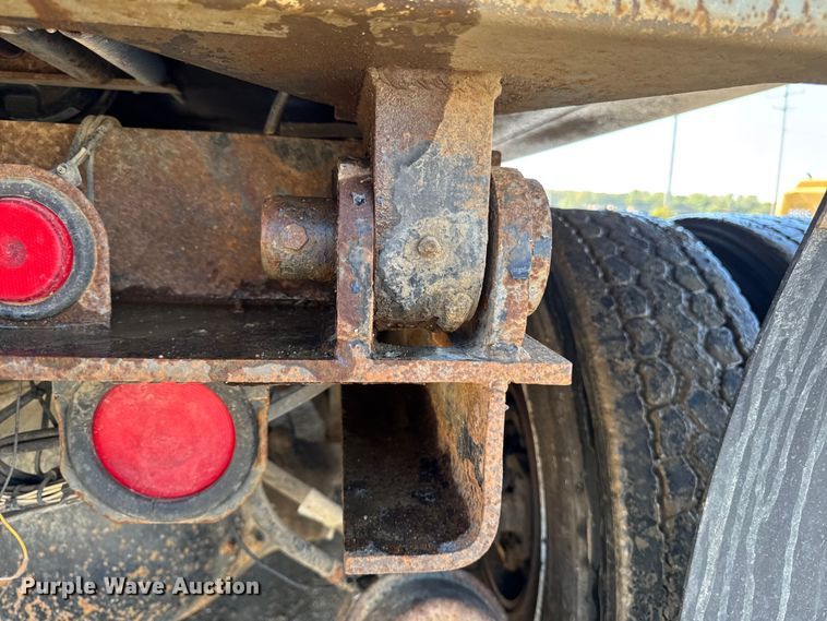 image for item EA1890 2004 Sterling Truck L9500 Series dump truck