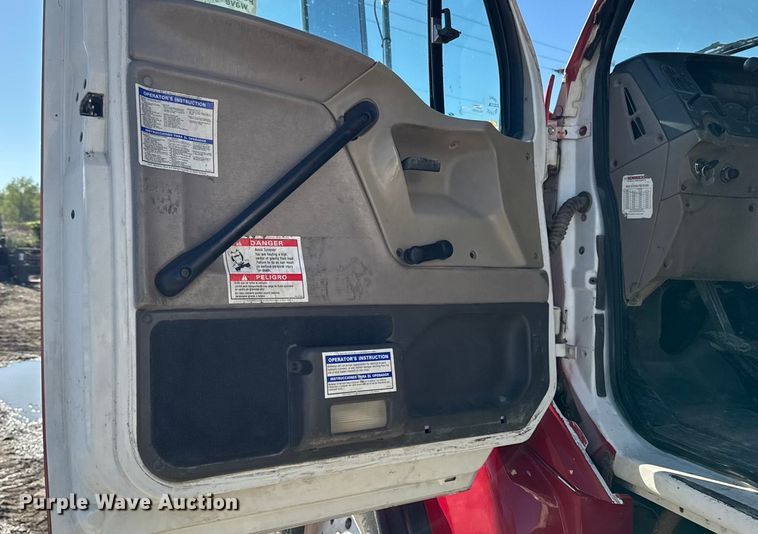 image for item EA1890 2004 Sterling Truck L9500 Series dump truck