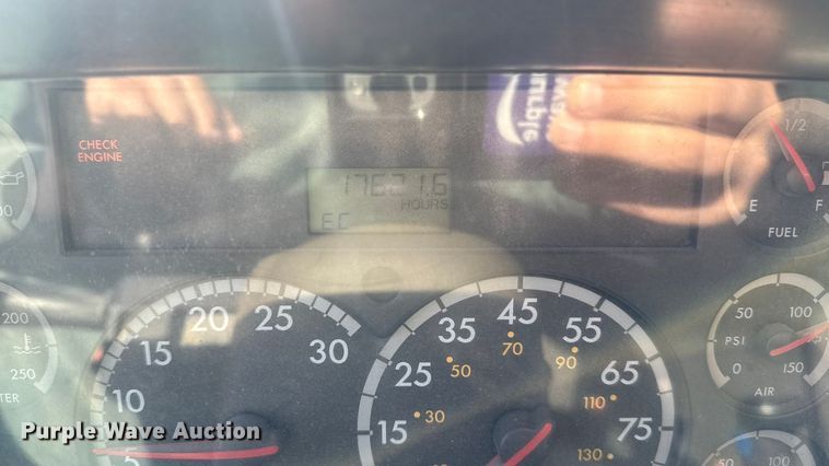 image for item EA1890 2004 Sterling Truck L9500 Series dump truck