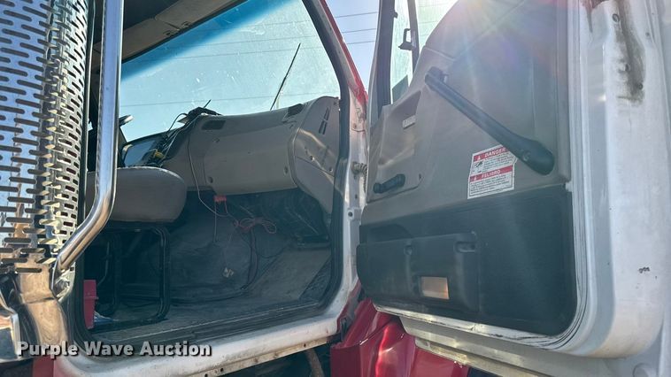 image for item EA1890 2004 Sterling Truck L9500 Series dump truck