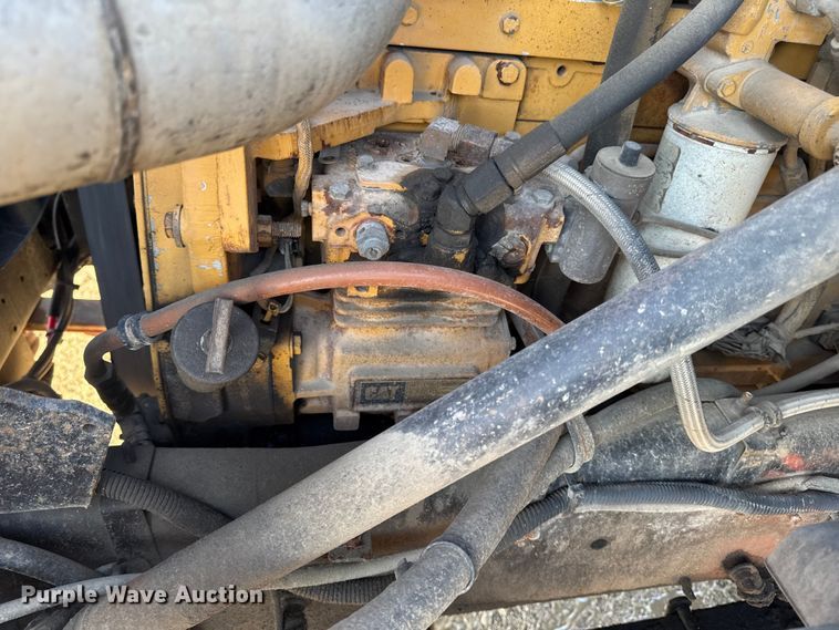 image for item EA1890 2004 Sterling Truck L9500 Series dump truck