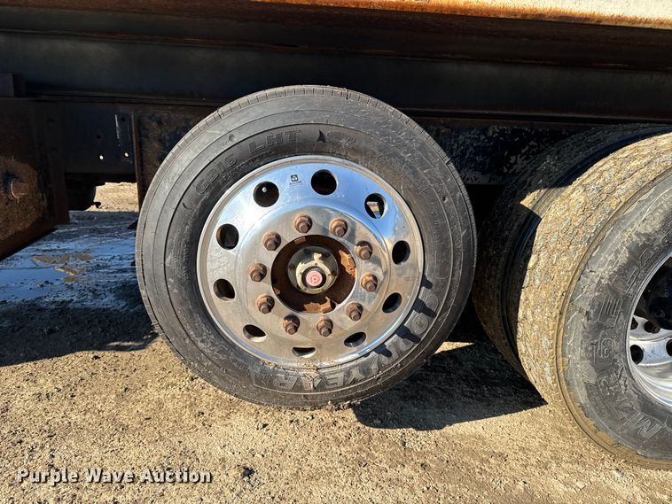 image for item EA1890 2004 Sterling Truck L9500 Series dump truck