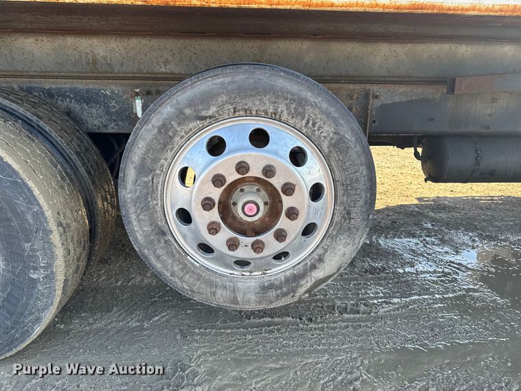 image for item EA1890 2004 Sterling Truck L9500 Series dump truck