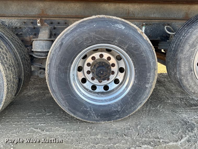 image for item EA1890 2004 Sterling Truck L9500 Series dump truck