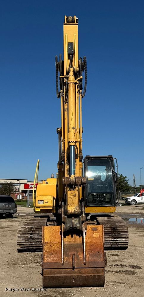EXCAVADORA 2005 JOHN DEERE 200CLC