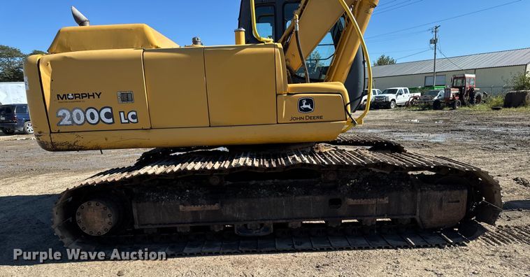 image for item EA1891 2005 John Deere 200C LC excavator