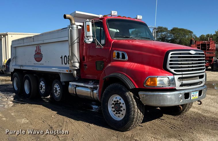 image for item EA1892 2007 Sterling L9500 dump truck