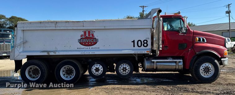 image for item EA1892 2007 Sterling L9500 dump truck