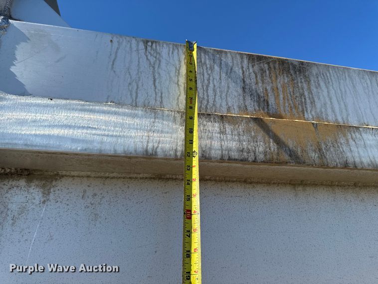 image for item EA1892 2007 Sterling L9500 dump truck