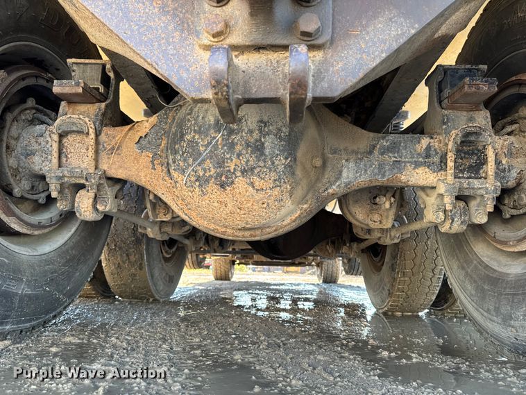 image for item EA1892 2007 Sterling L9500 dump truck