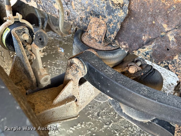 image for item EA1892 2007 Sterling L9500 dump truck