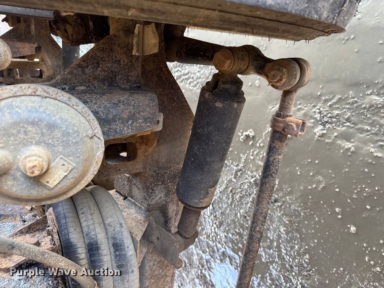 image for item EA1892 2007 Sterling L9500 dump truck