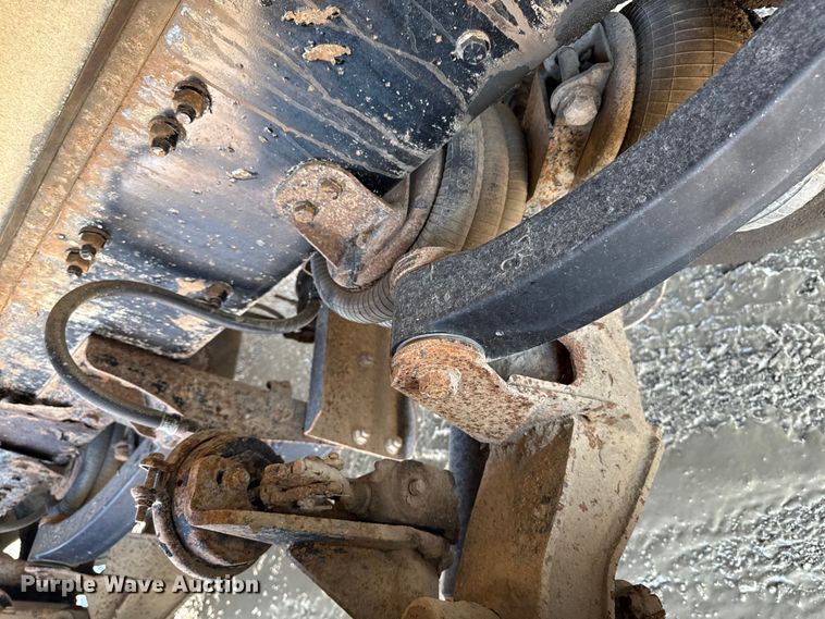 image for item EA1892 2007 Sterling L9500 dump truck