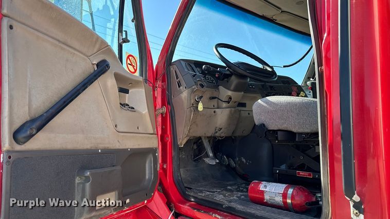 image for item EA1892 2007 Sterling L9500 dump truck