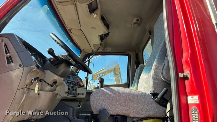 image for item EA1892 2007 Sterling L9500 dump truck